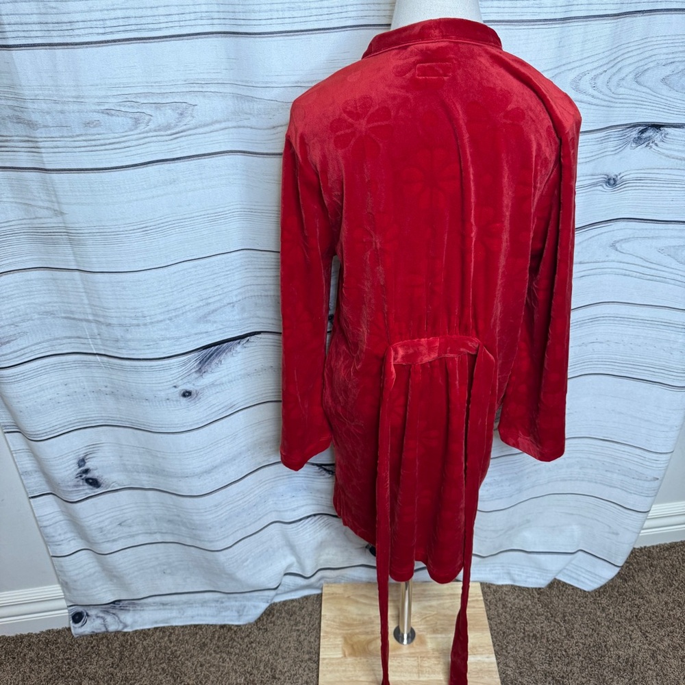 Kate Spade Vibrant Red Women's Robe, logo heart textured fabric - Picture 4 of 5